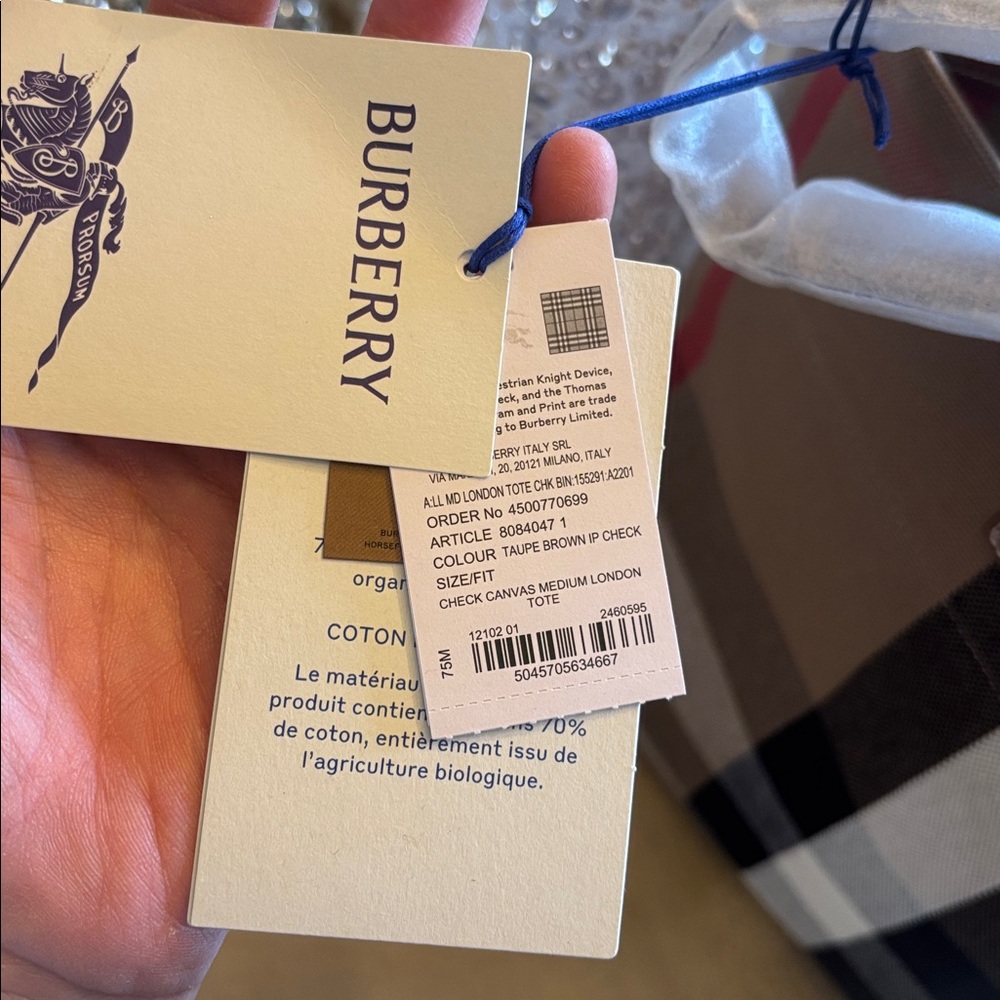NWT Burberry Classic Checkered Canvas Tote - Picture 8 of 10